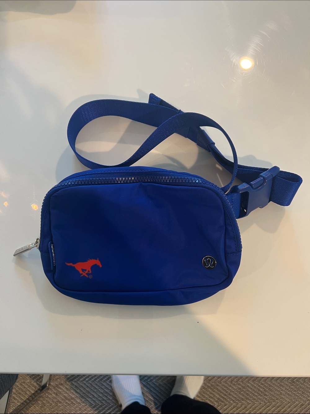 SMU ! lululemon athletica Royal Blue Belt Bag with Red Logo
